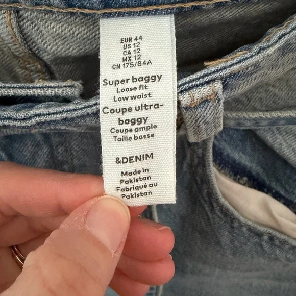 H&M Women's Washed Blue Ankle Jeans super baggy size 12 - Picture 4 of 5
